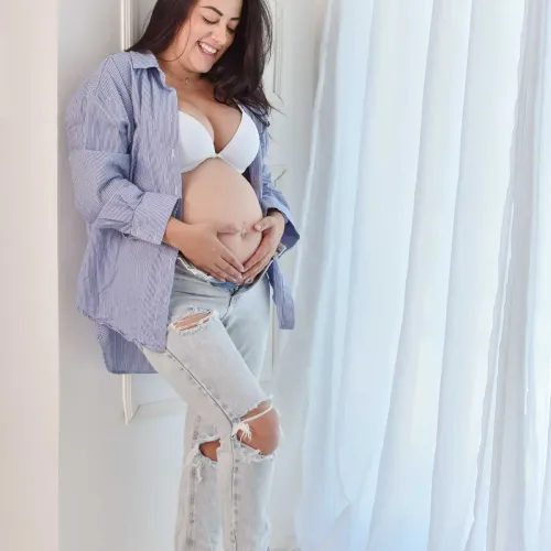 Sesión de fotografía premamá y maternidad en Zaragoza — foto 3